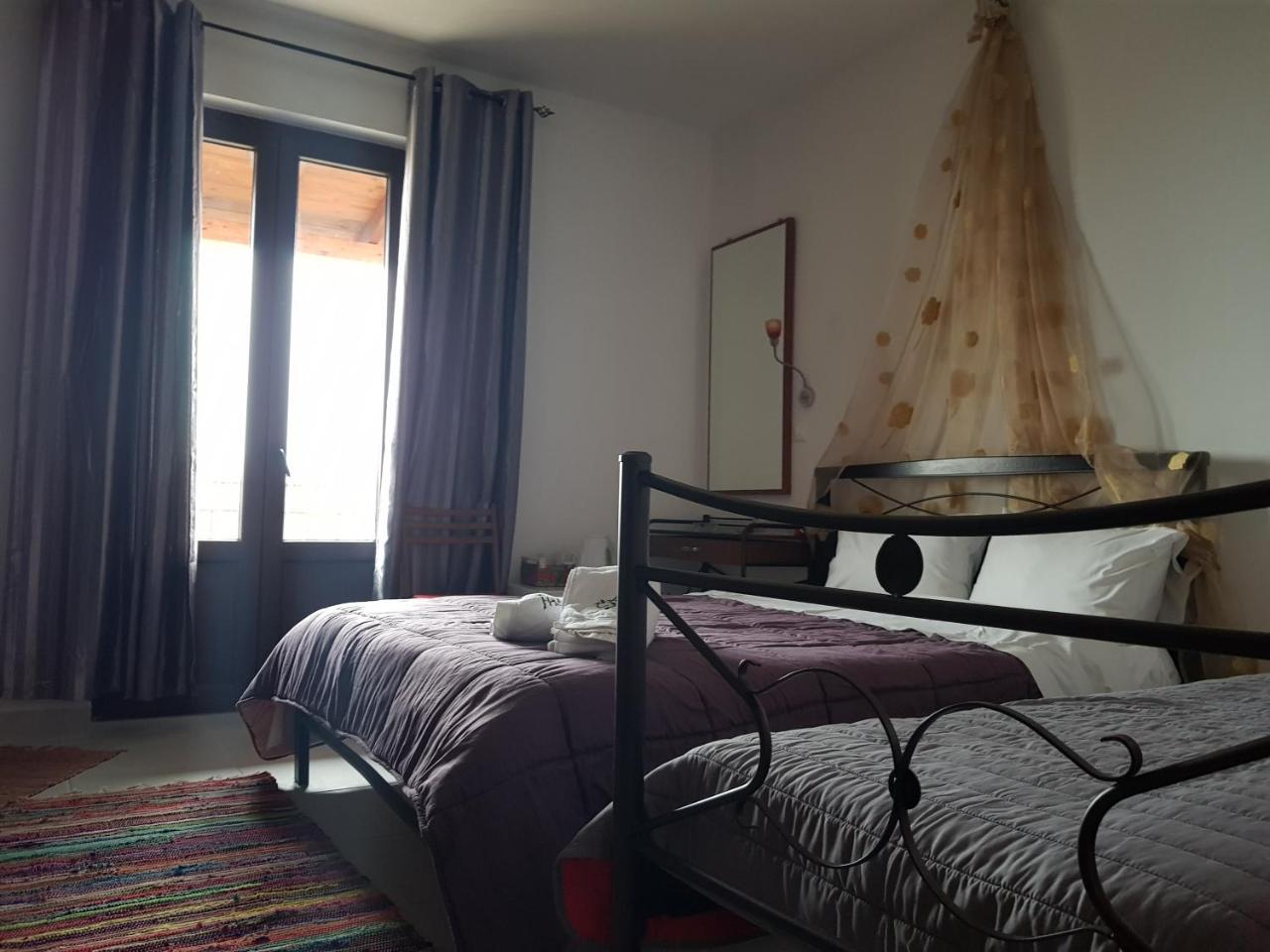 Petra & Elato Art Hotel Valtessiniko Ngoại thất bức ảnh